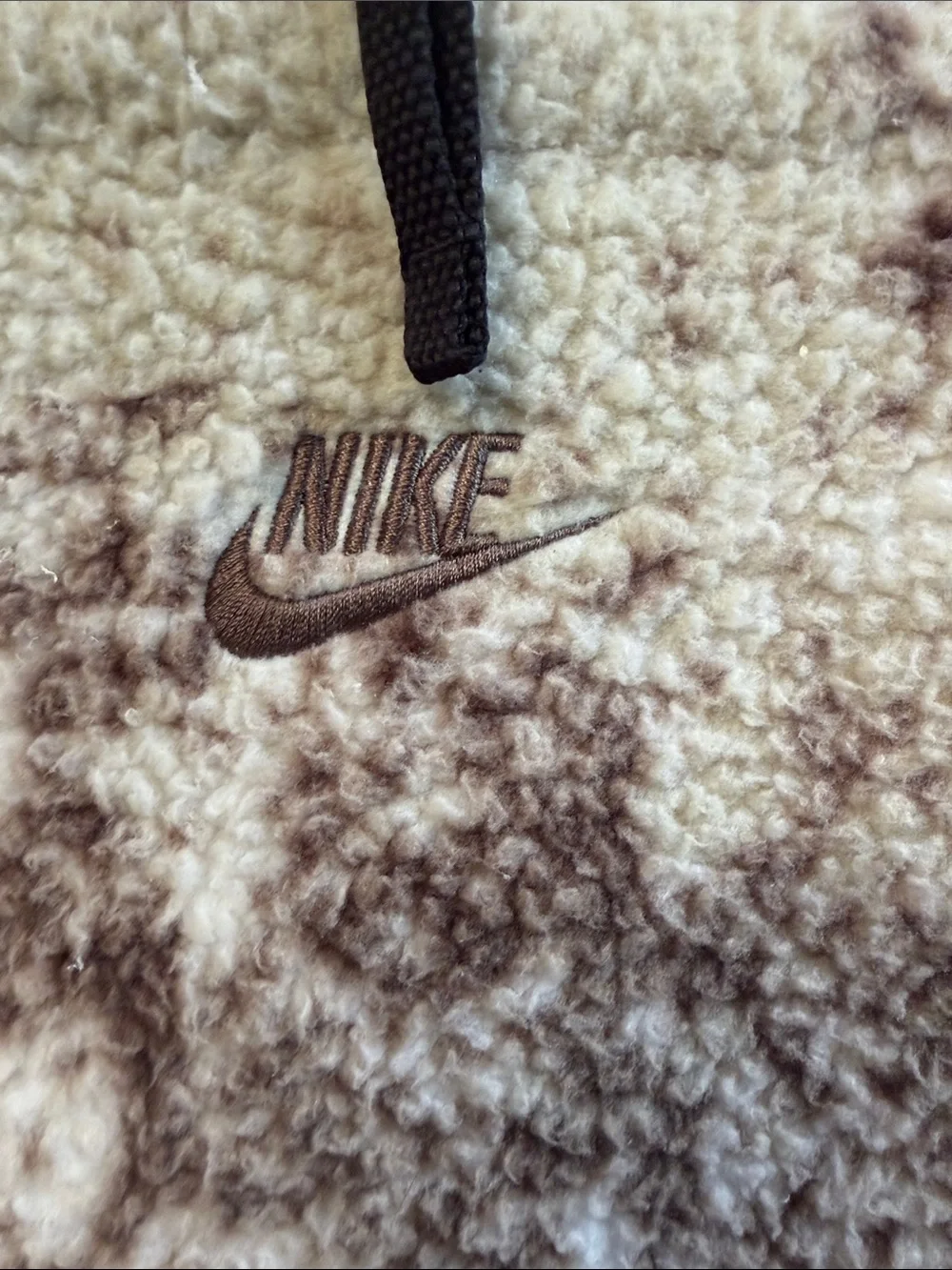 Nike  Sherpa Hoodie Jacket in Cream & Brown